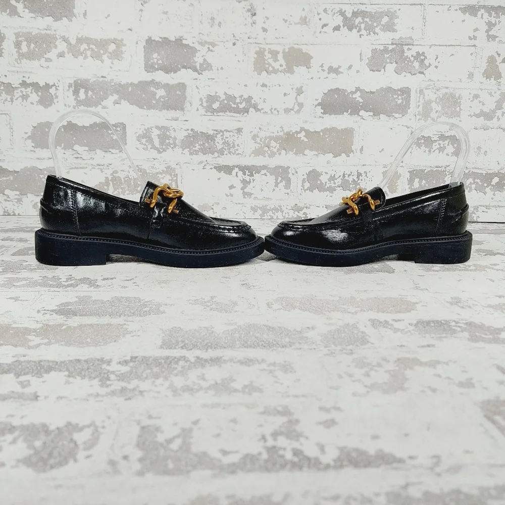New Steve Madden Karmine Gleaming Black Leather Goldtone Hardware Loafer W945 - Picture 7 of 11